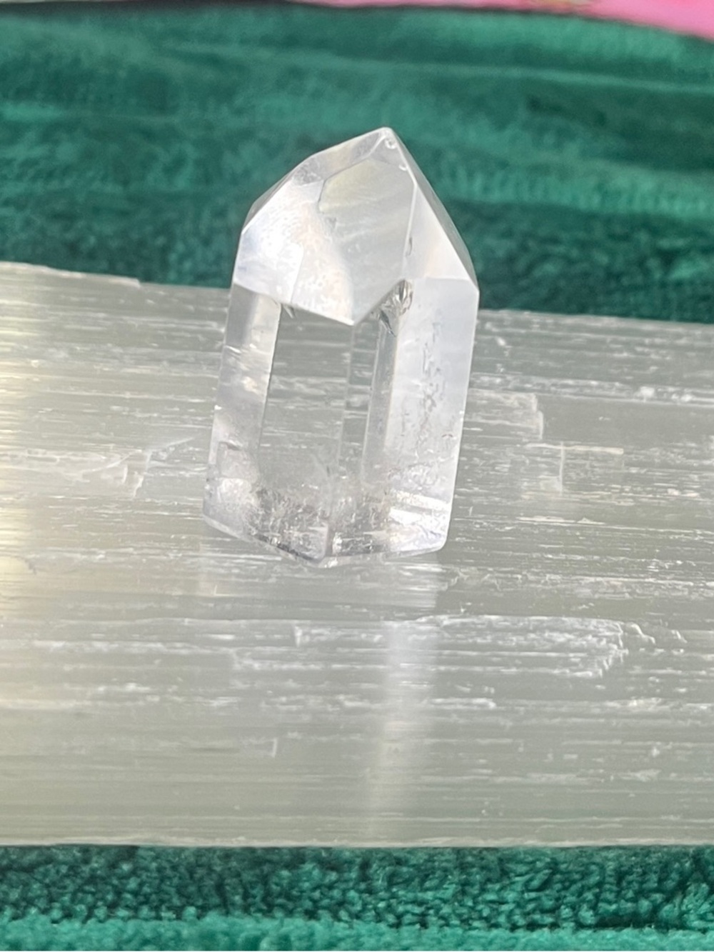 High Quality Clear Quartz Tower